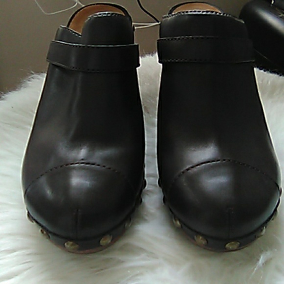 Chanel Couture Platform Clogs - Picture 5 of 7